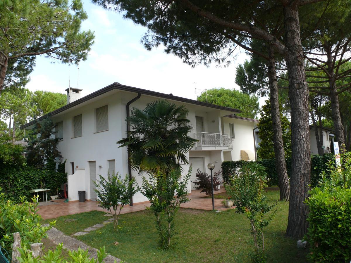 Villa Barbara Lignano Sabbiadoro Kültér fotó