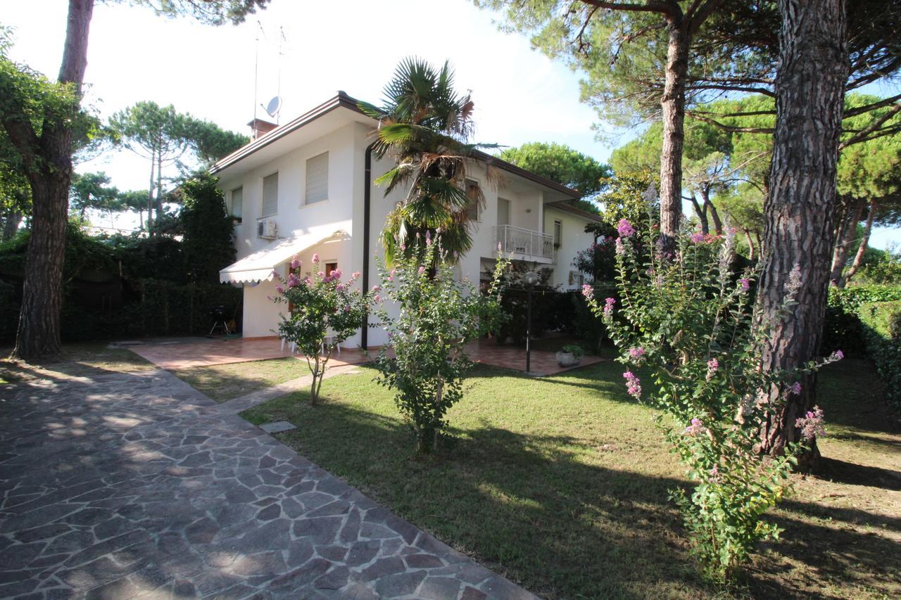 Villa Barbara Lignano Sabbiadoro Kültér fotó